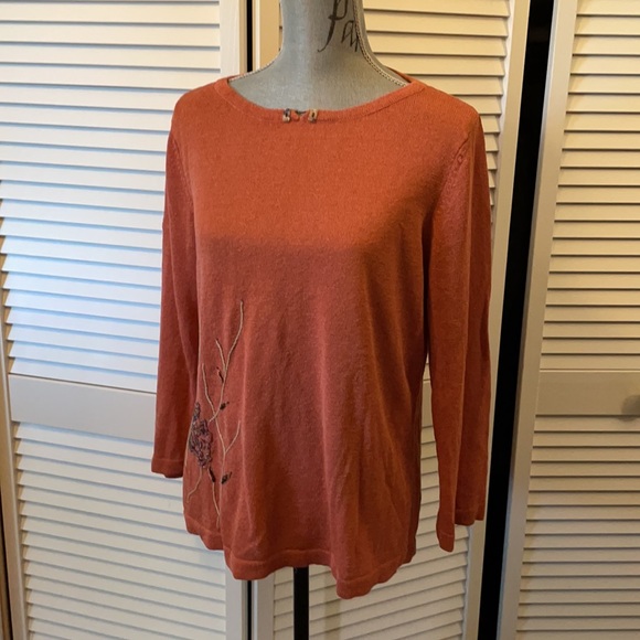 Sweaters - Ladies embroidered top